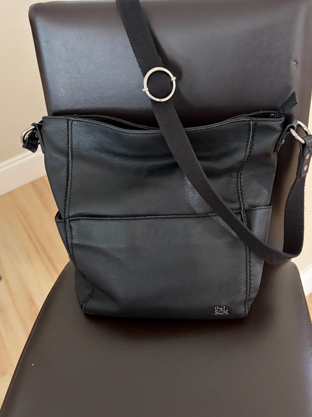 The Sak Black Leather Messenger Crossbody Bag